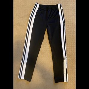 ADIDAS Adibreak Black track pants NWOT boys size L (13-14y)